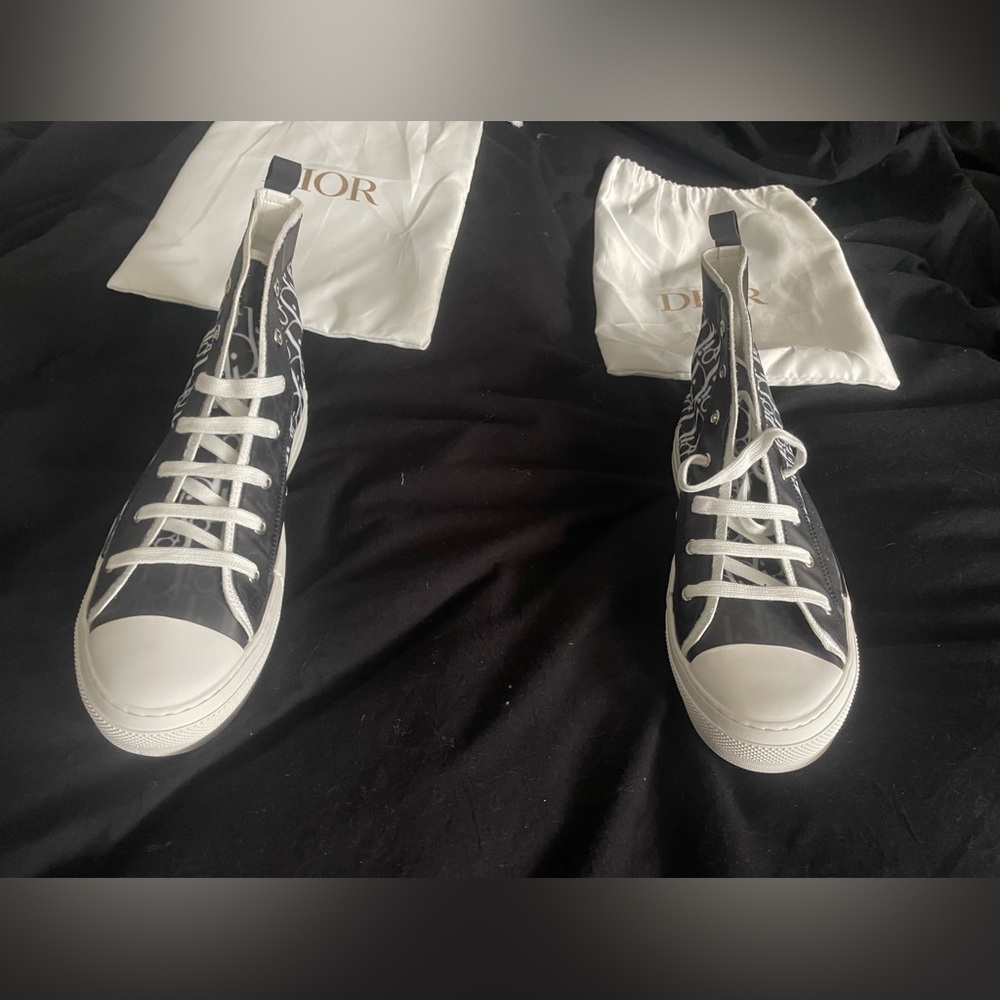 Dior men’s B23 high top size 10 US, size 43 EU. 
Never been worn. - Picture 4 of 6